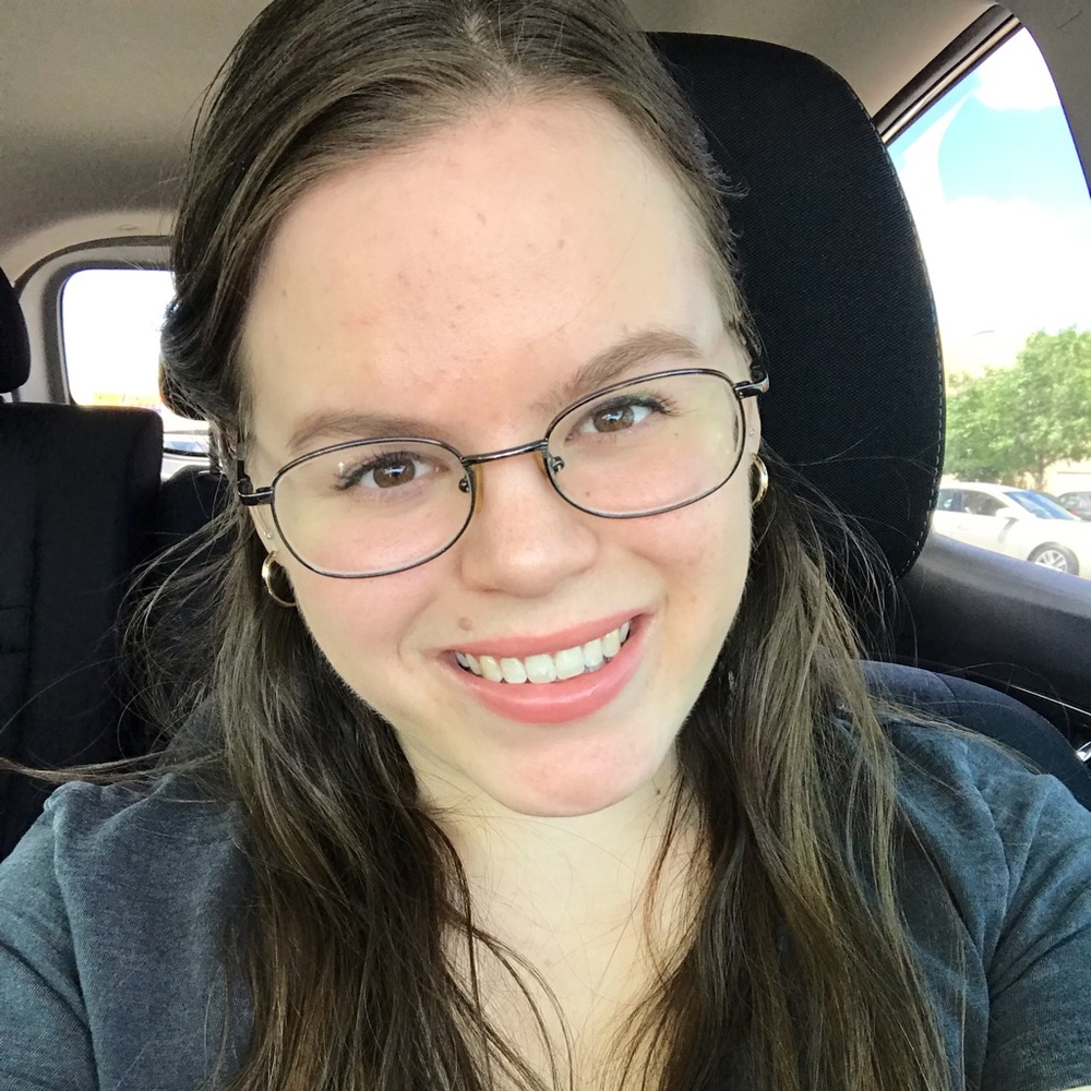 Meet your Posher, Hannah